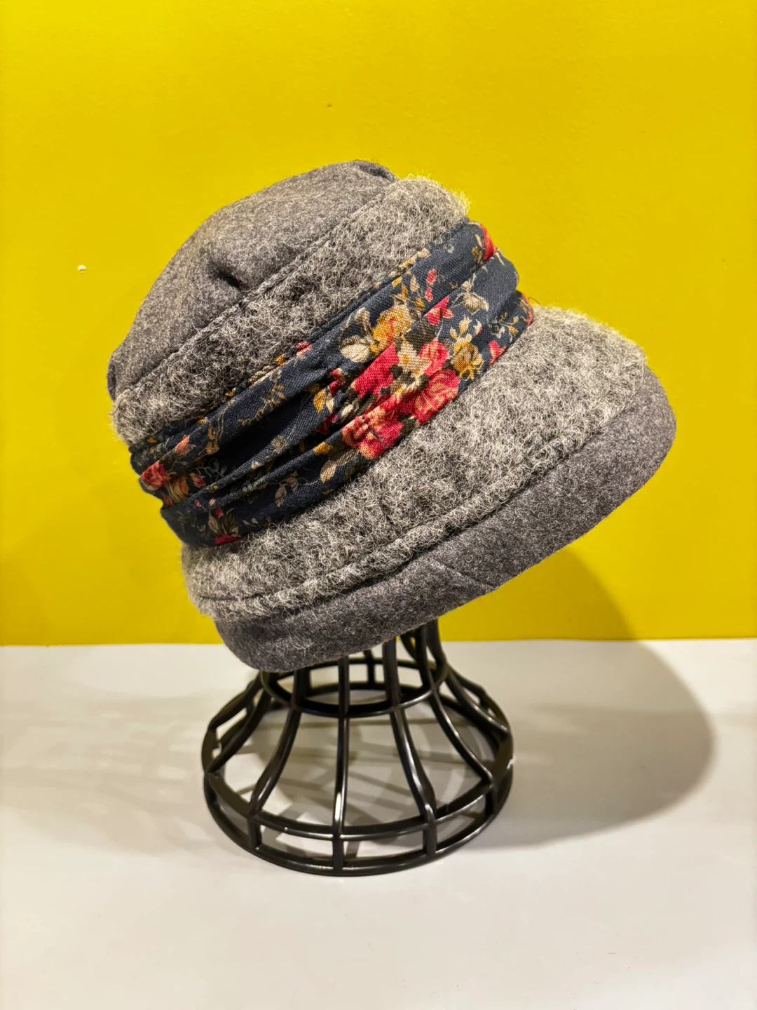 Gray Felted Cloche Hat with Floral Bow Detail - photo 5