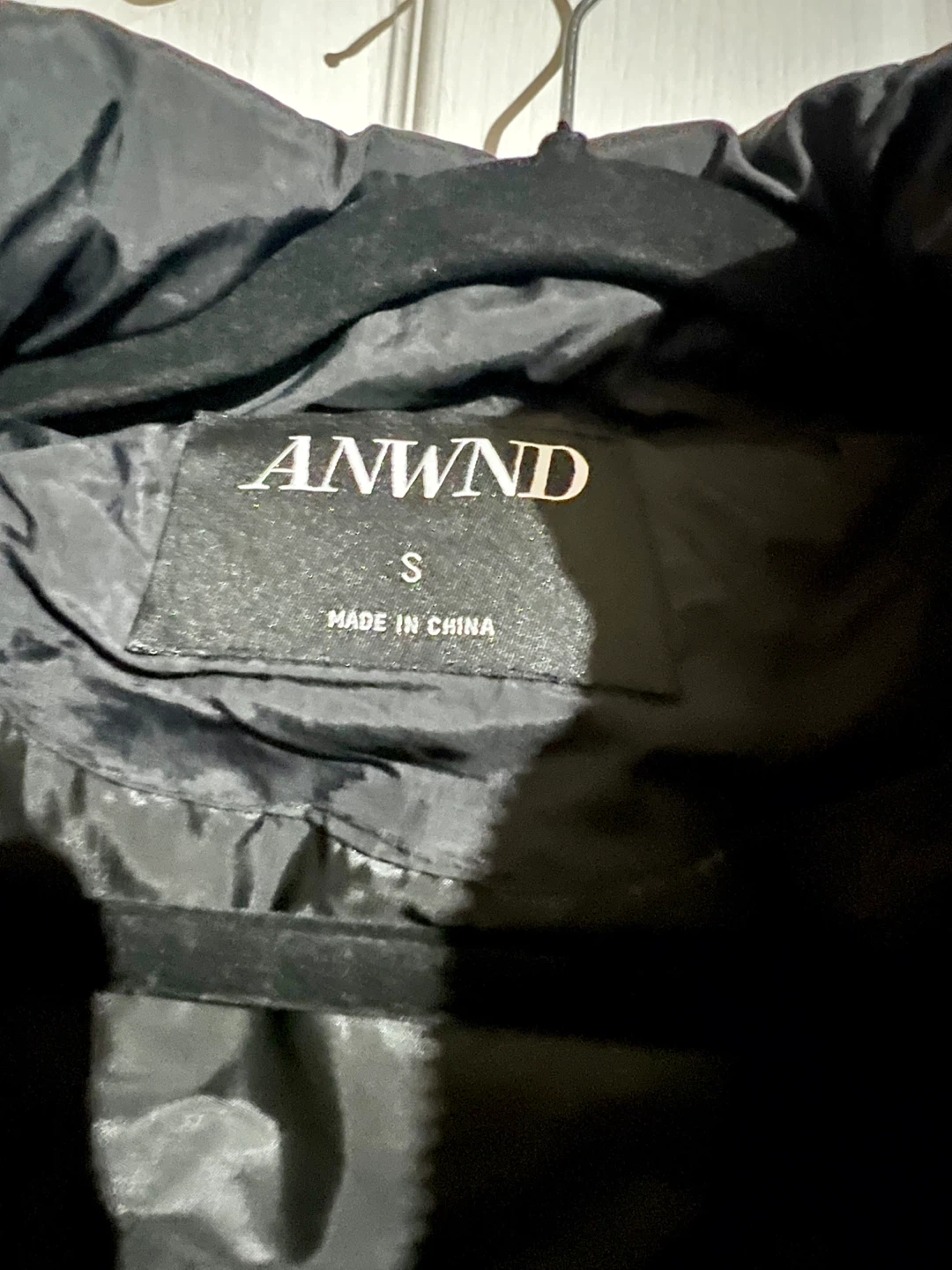 ANWND Black Cropped Puffer Jacket - photo 2