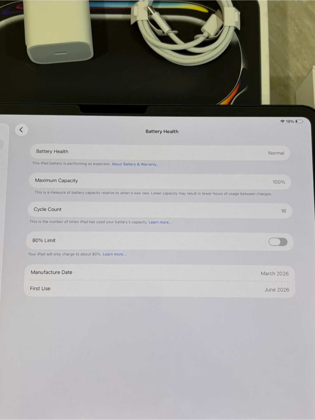 iPad Pro 13" M5, 1TB nano texture 16 cycle count - photo 3
