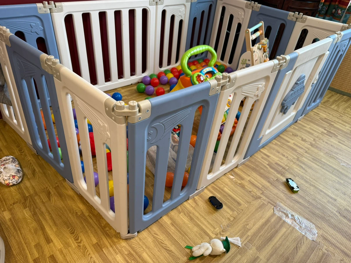 Baby Playpen with Door, Blue and White - photo 2