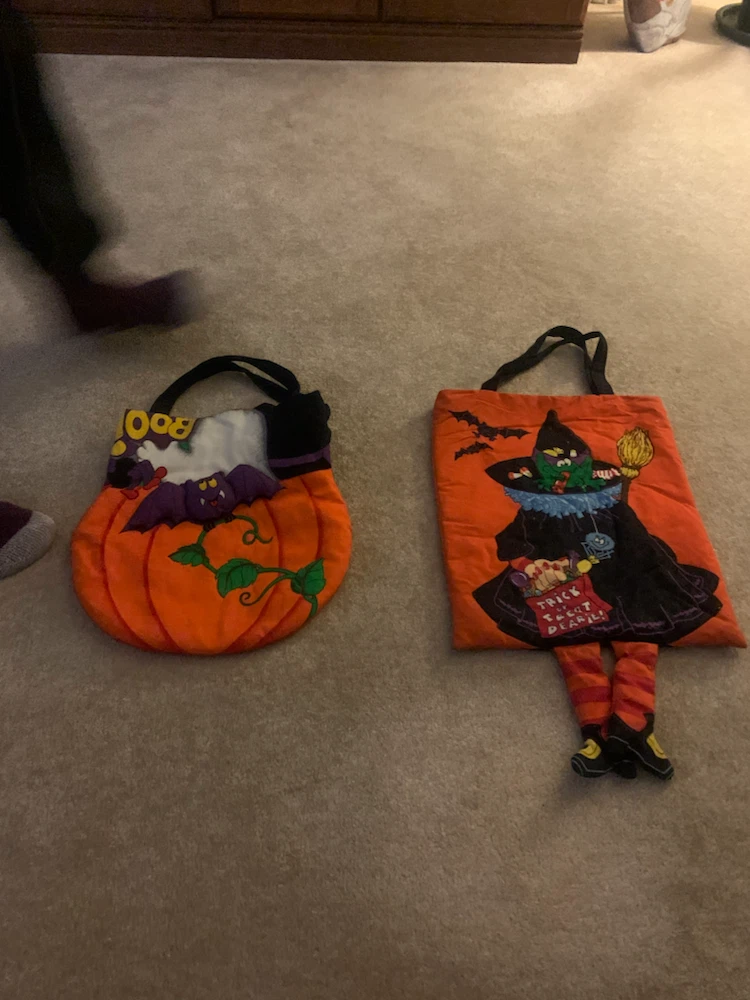 Set of 2 Halloween Trick or Treat Bags - photo 2