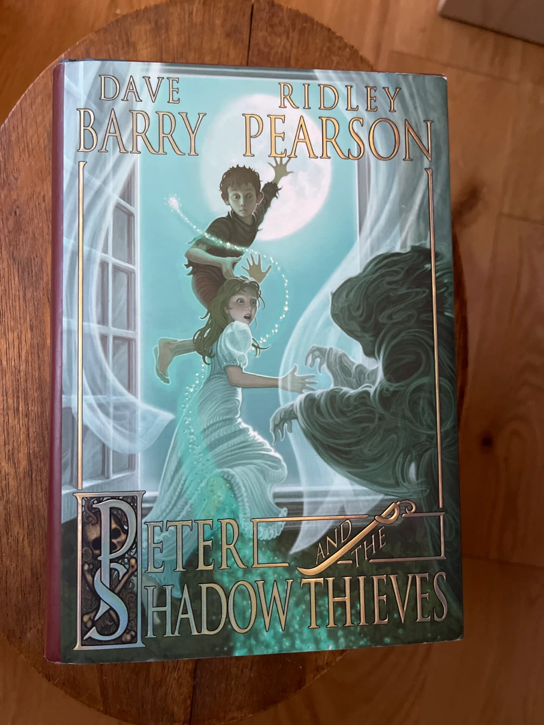 Peter and the Shadow Thieves - Dave Barry & Ridley Pearson