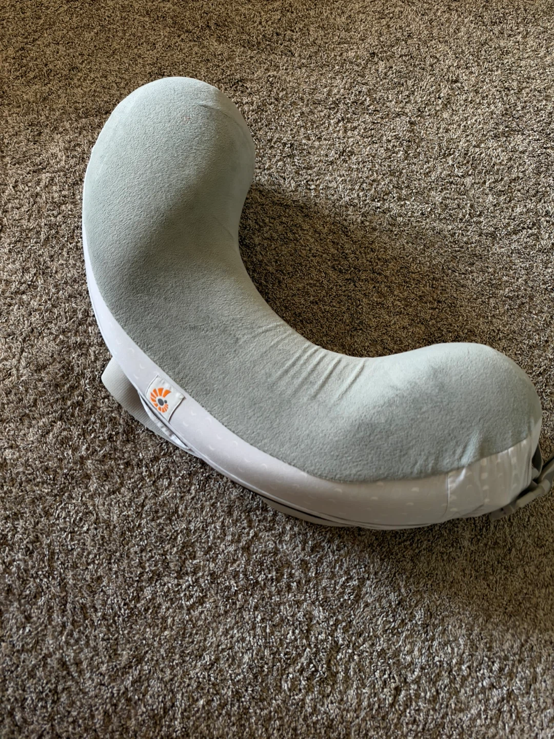 Nursing pillow