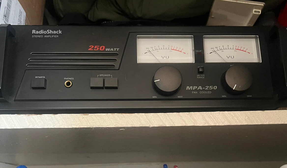 RadioShack MPA-250 Stereo PA Amplifier - photo 2