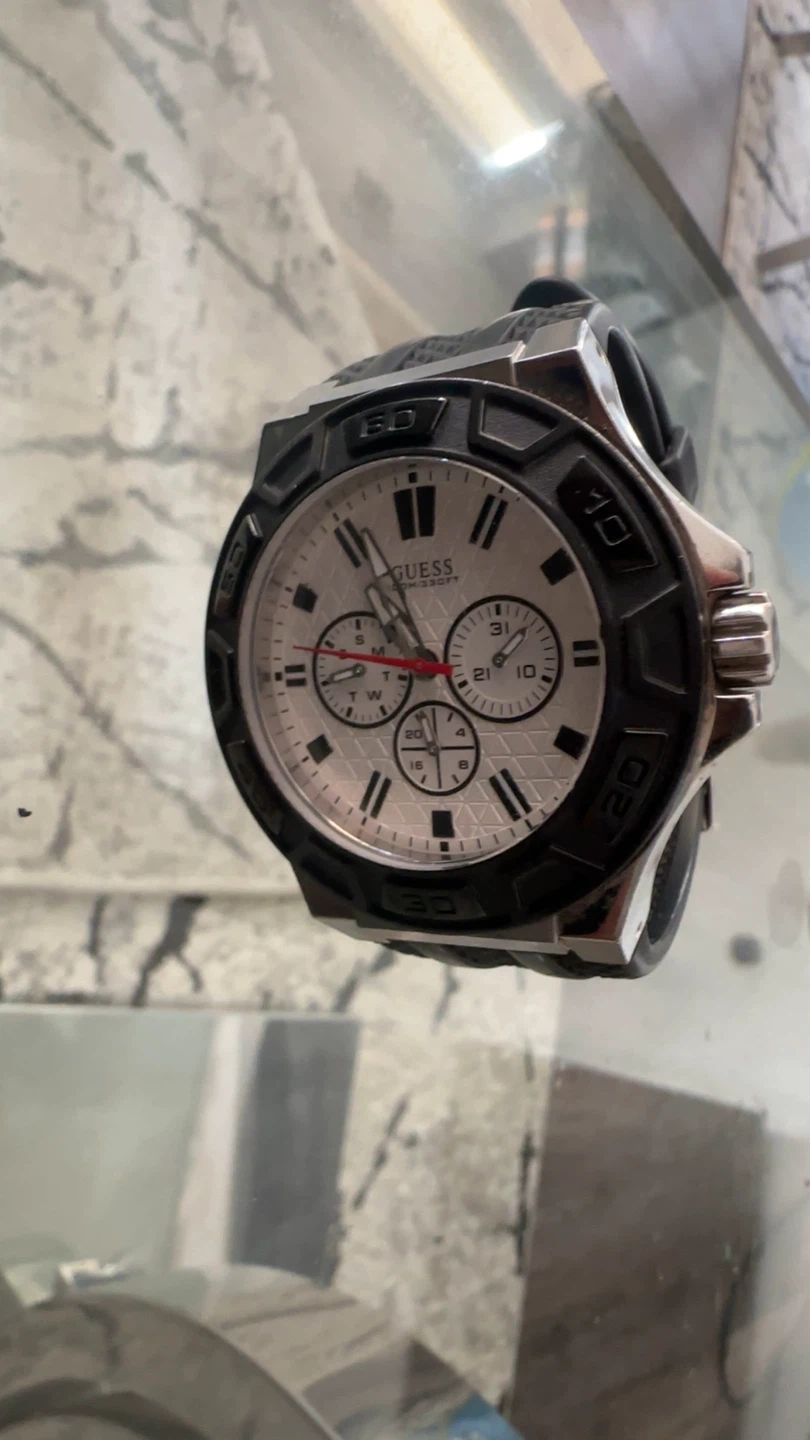 Guess W0679G3 Chronograph Watch