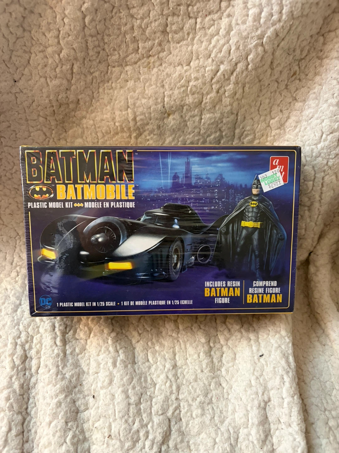 AMT 1/25 Scale Batman Batmobile Model Kit