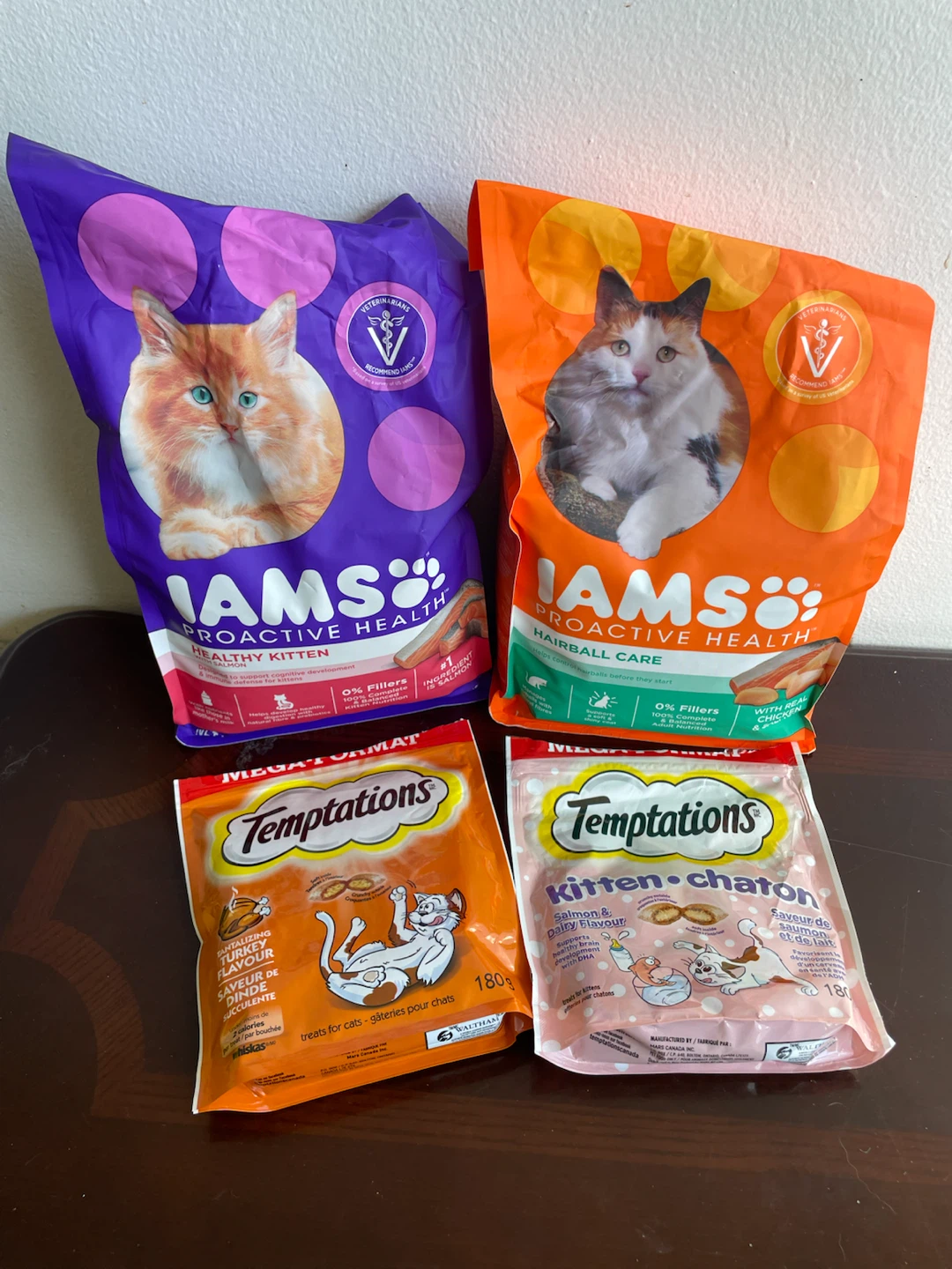 Cat/Kitten Food & Treats Lot