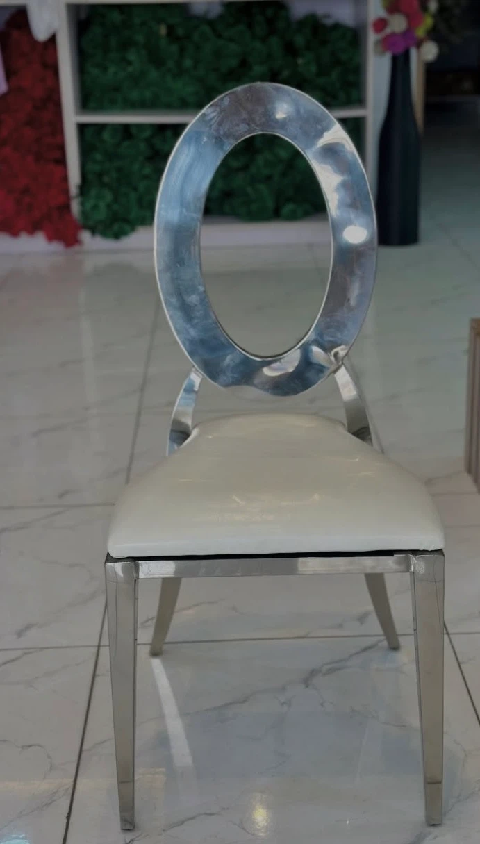 Oval Back Dining Chair with White Seat