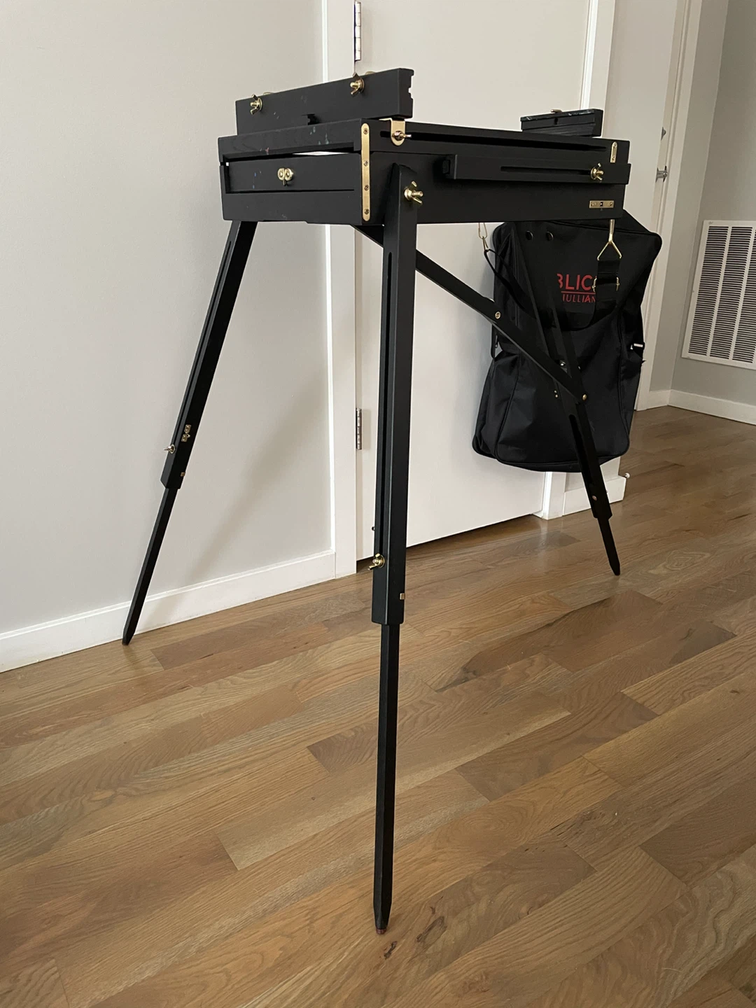 Black portable easel - photo 5