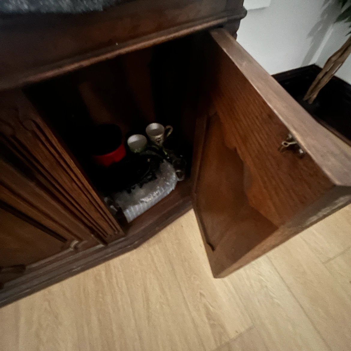 Vintage Wooden Credenza Sideboard - photo 4