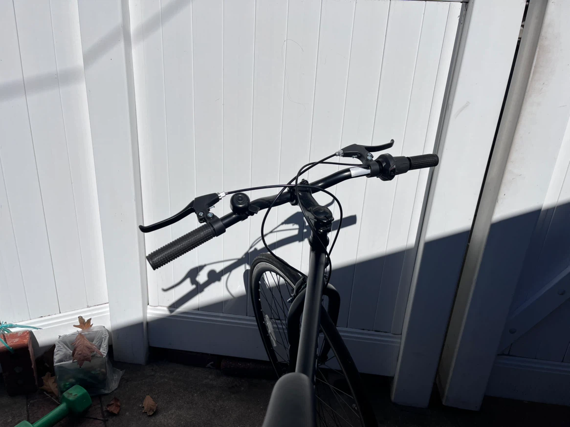 Costway Hybrid Commuter Bike - photo 3