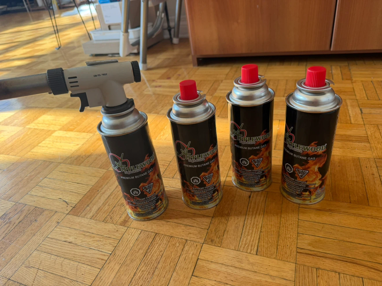 Butane Torch with 4 Fuel Canisters - photo 2