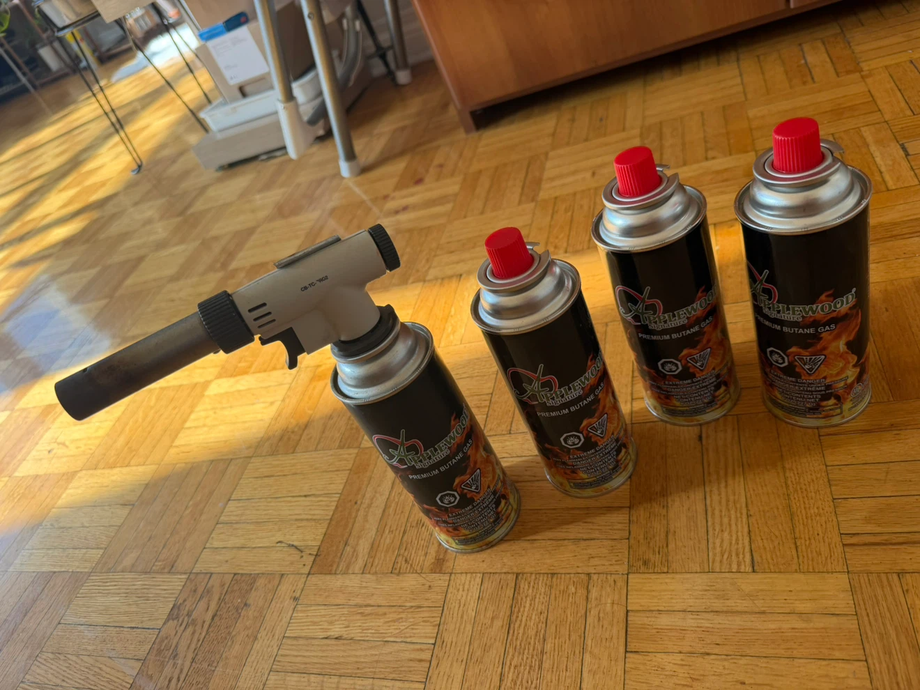 Butane Torch with 4 Fuel Canisters - photo 4