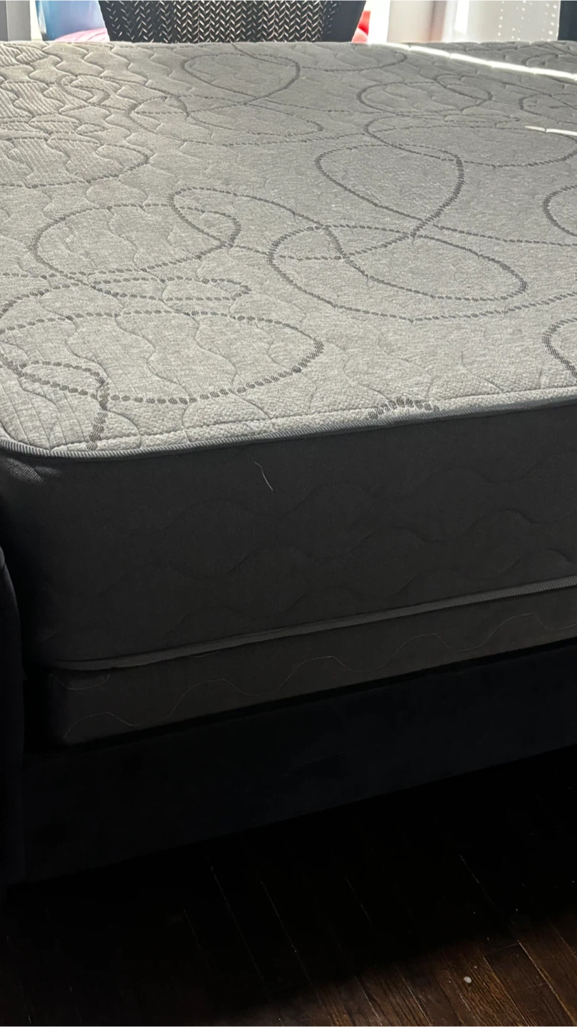 King Size Black Velvet Upholstered Bed Frame - photo 3