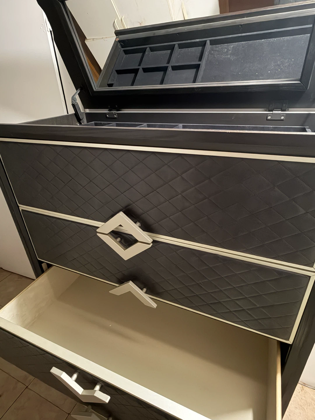 Black Dresser with Built-in Jewelry Organizer - photo 4