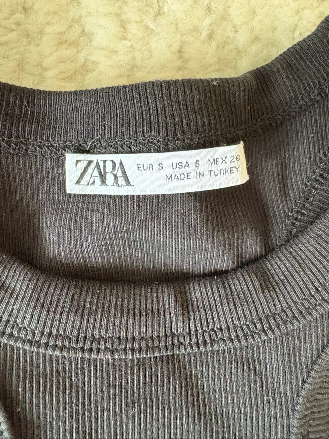 MOVING! Only $5! Black Zara Ribbed Tank Top fits like XS - photo 2
