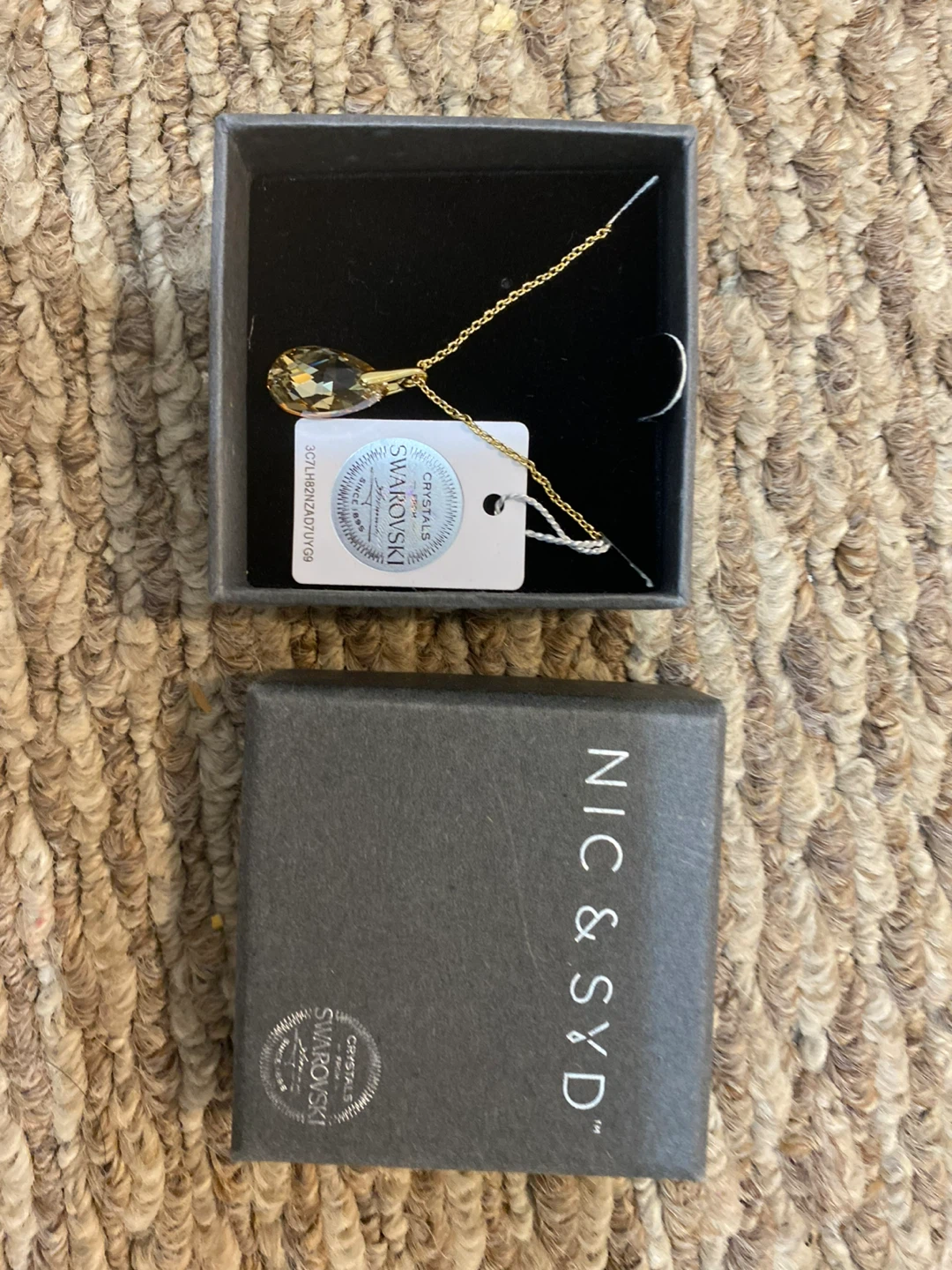 Nic & Syd Necklace with Swarovski Crystal