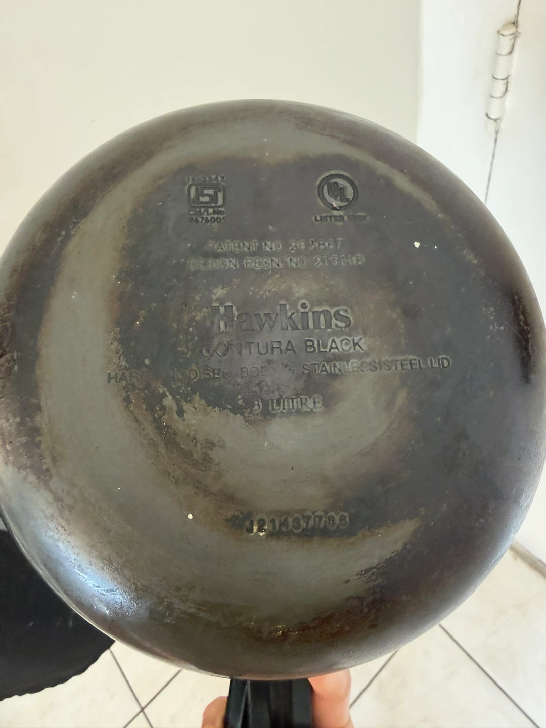 Hawkins Contura Black 3 Litre Pressure Cooker - photo 4