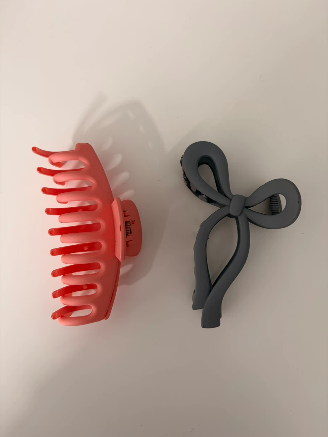 Two hair claw clips