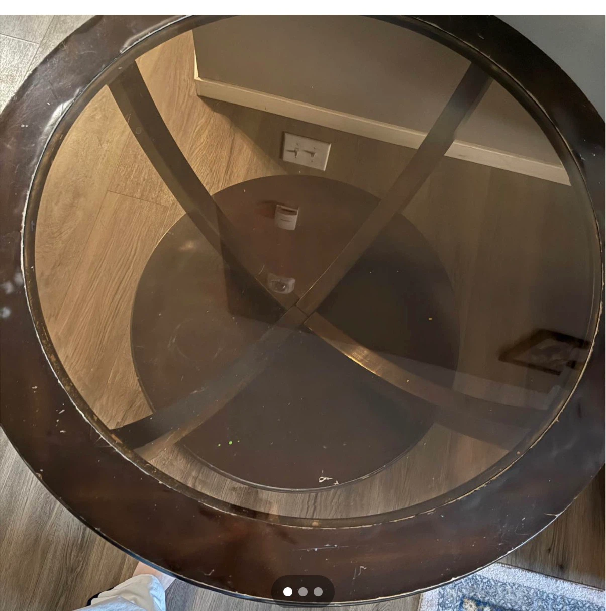 Round glass top side table - photo 2