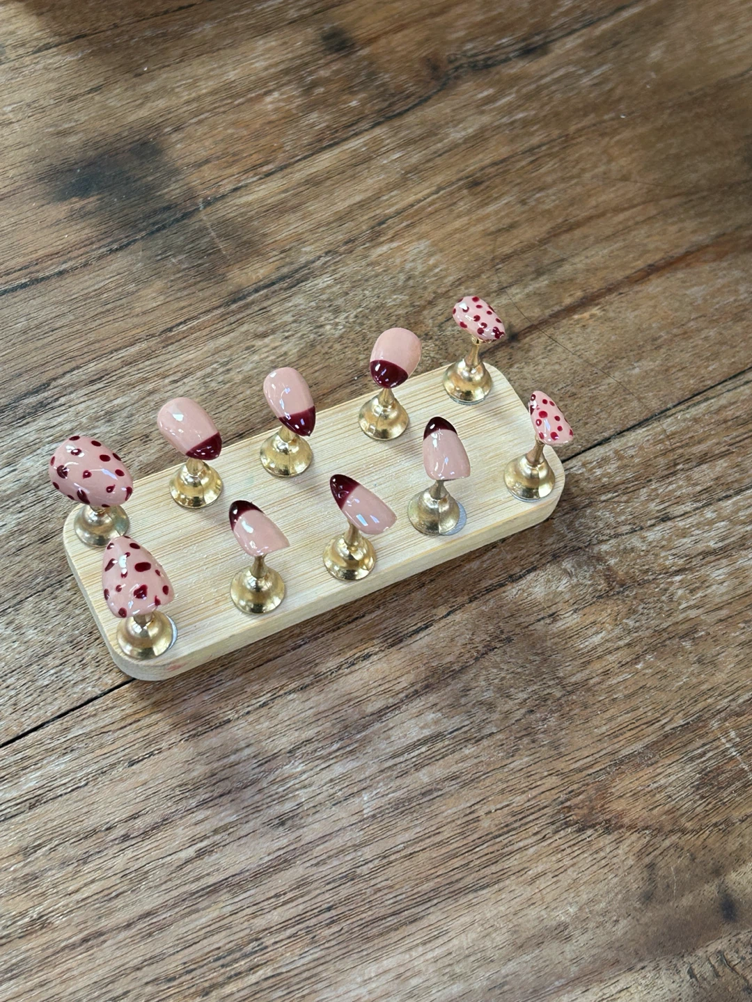 Custom Handmade Hand-Painted Press-On Nails Set - photo 2