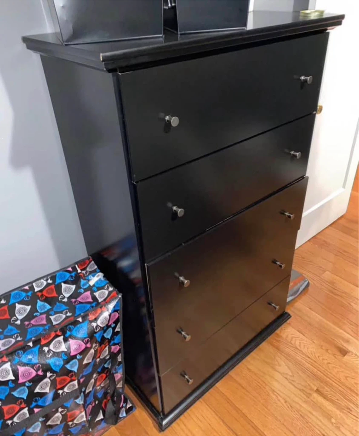 Black 5-Drawer Dresser