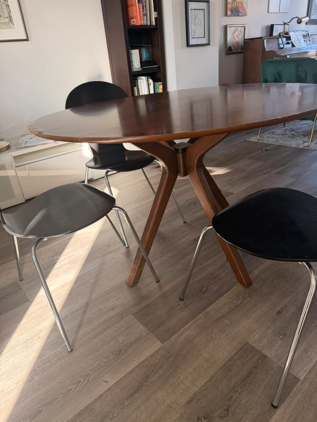 Mid-Century Modern Round Dining Table and Chairs