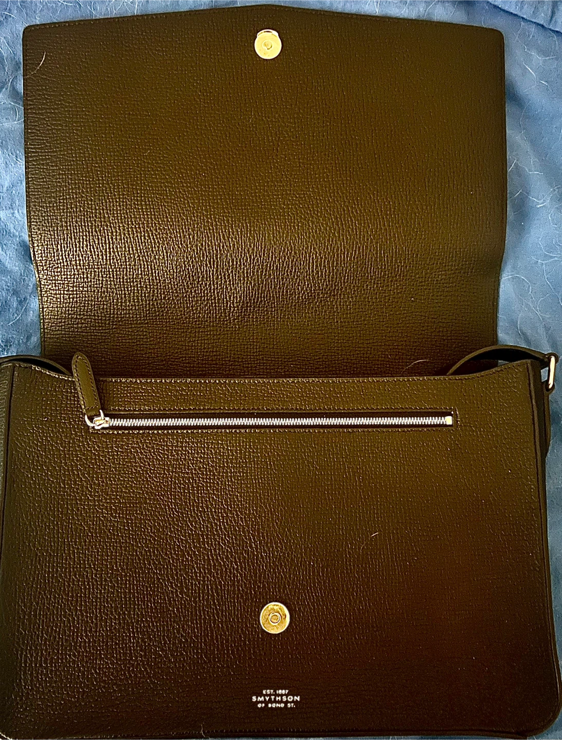 Smythson Black Leather Flap Messenger Bag. Pristine. - photo 5