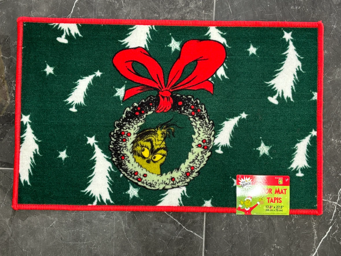 NEW ! DR. SEUSS THE GRINCH CHRISTMAS INDOOR / OUTDOOR FLOOR MAT