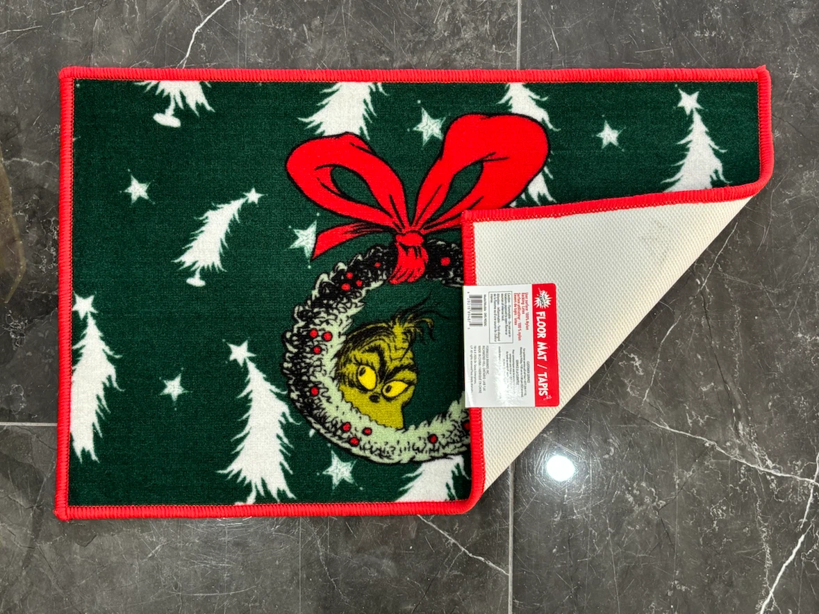 NEW ! DR. SEUSS THE GRINCH CHRISTMAS INDOOR / OUTDOOR FLOOR MAT - photo 2