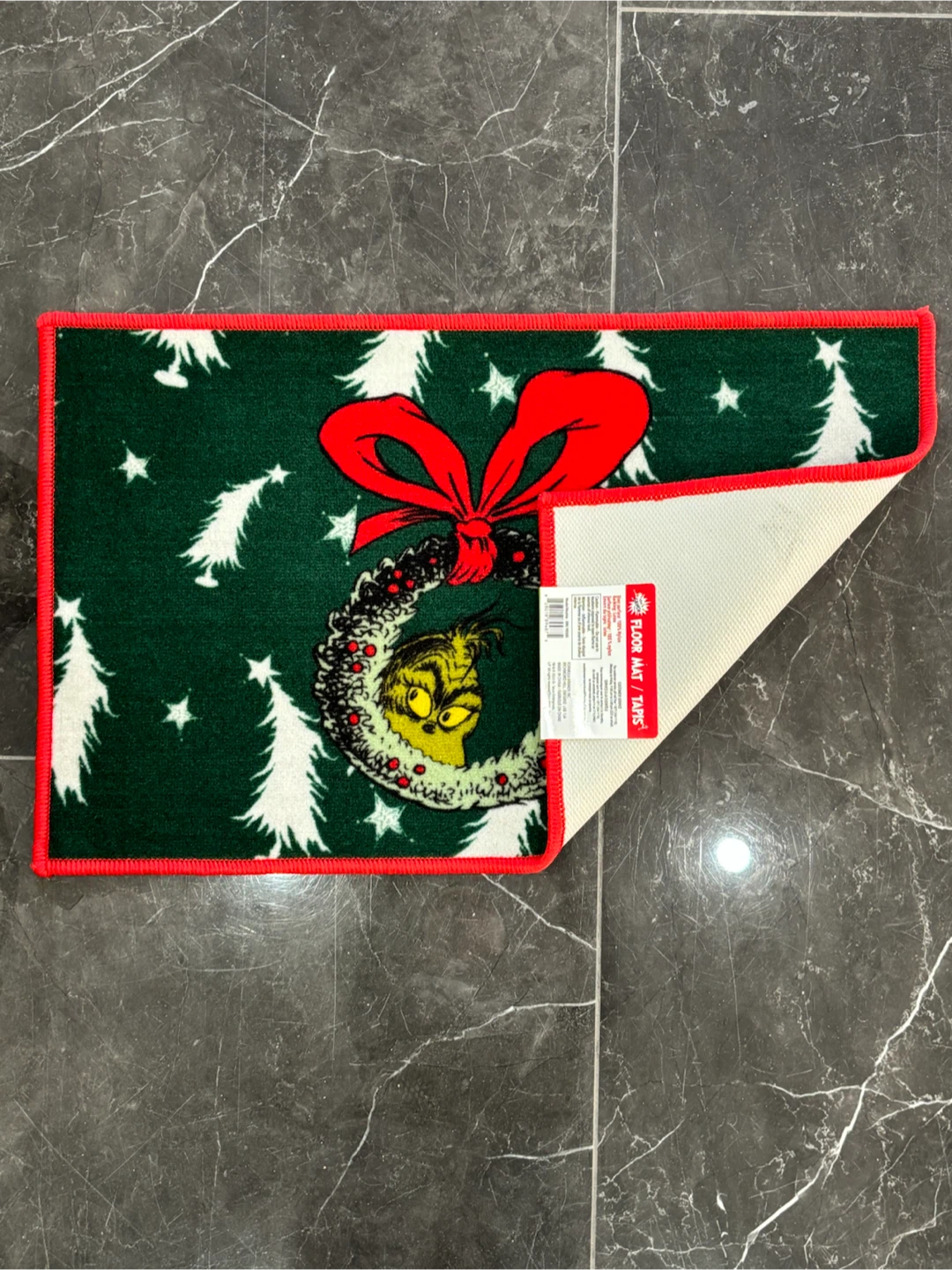 NEW ! DR. SEUSS THE GRINCH CHRISTMAS INDOOR / OUTDOOR FLOOR MAT - photo 4