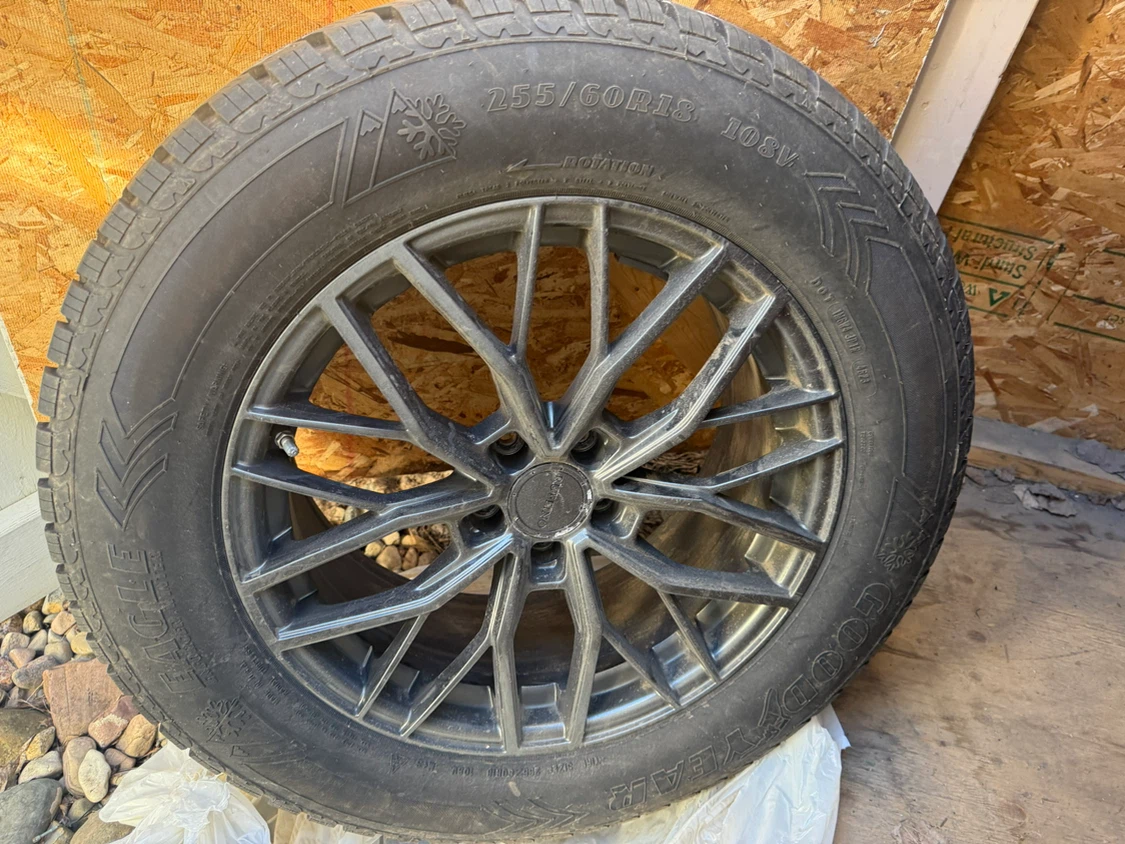 Set of 4 Goodyear 255/60R18 Winter Tires on Rims - photo 5
