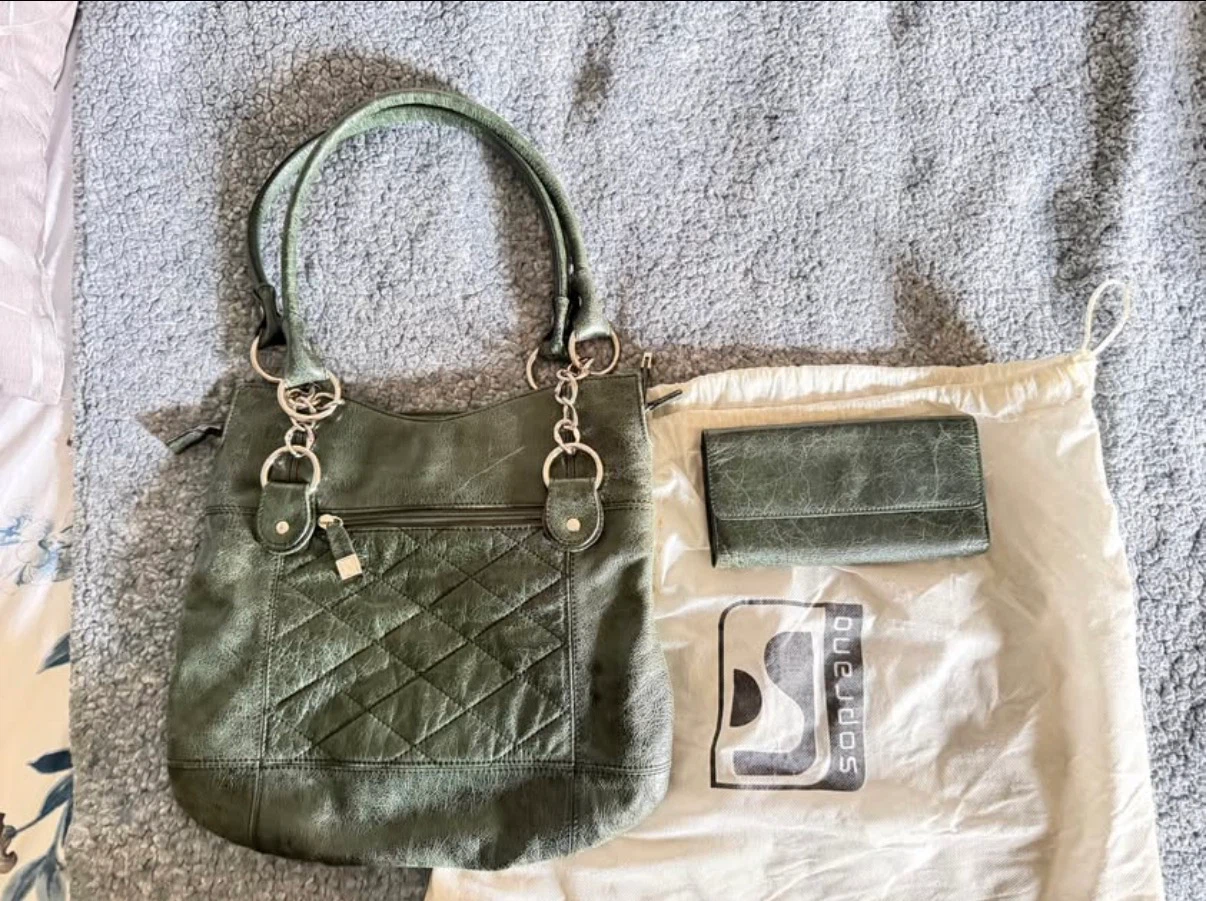 Soprano green leather handbag and matching wallet