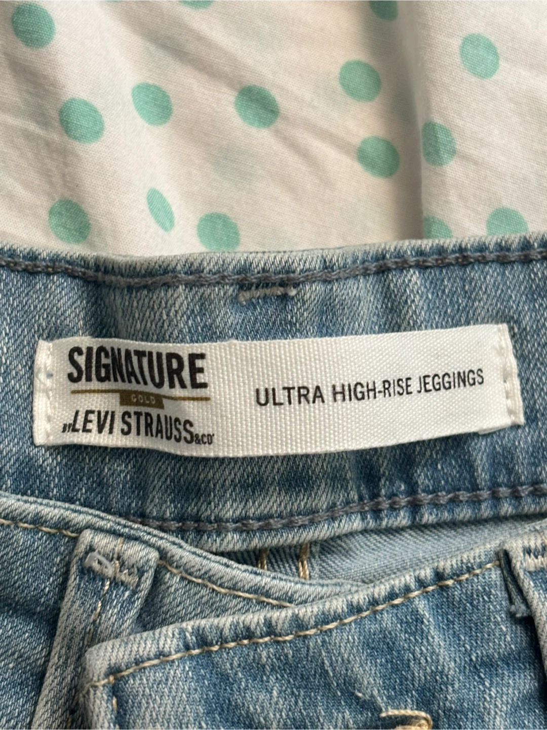 Signature by Levi Strauss Ultra High-Rise Jeggings