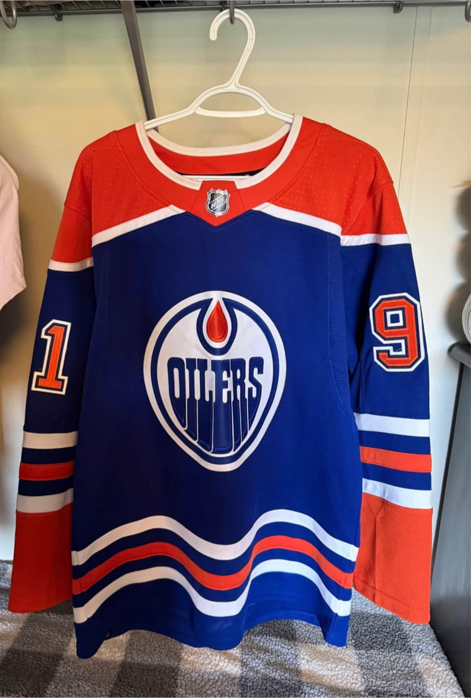 Oilers Kane jersey