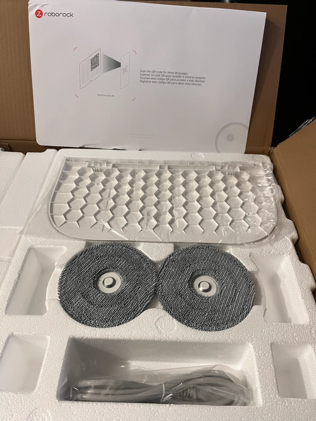 Roborock QX Revo MAX Robot Vacuum and Mop - photo 2