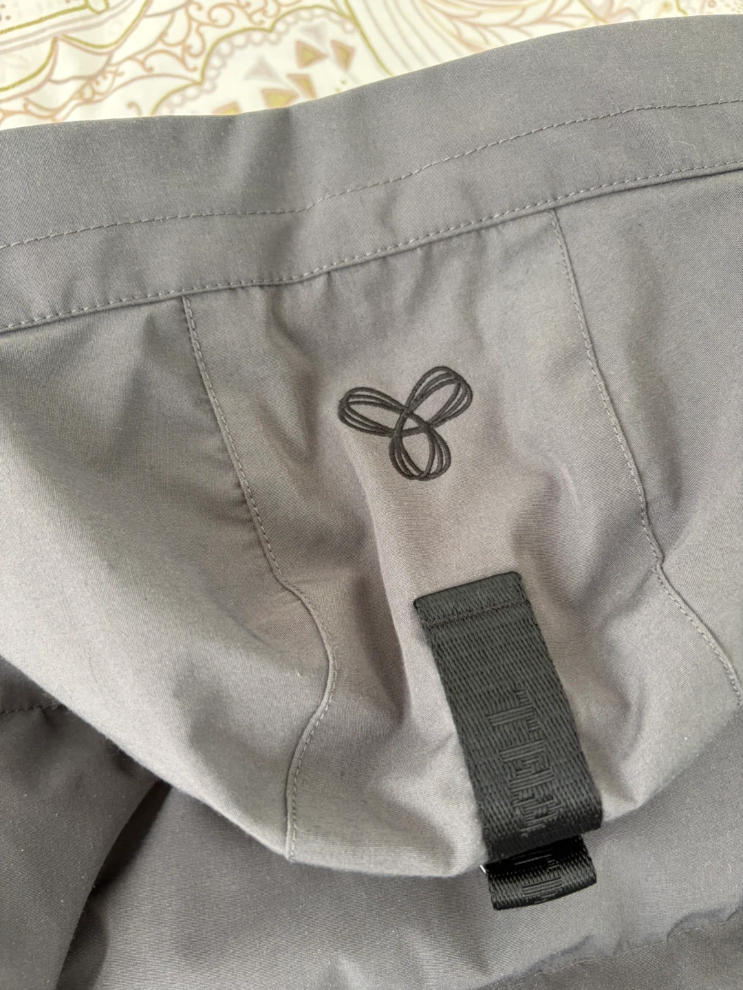 GREAT CONDITION Aritzia TNA Parka - Grey - Size Small - photo 4