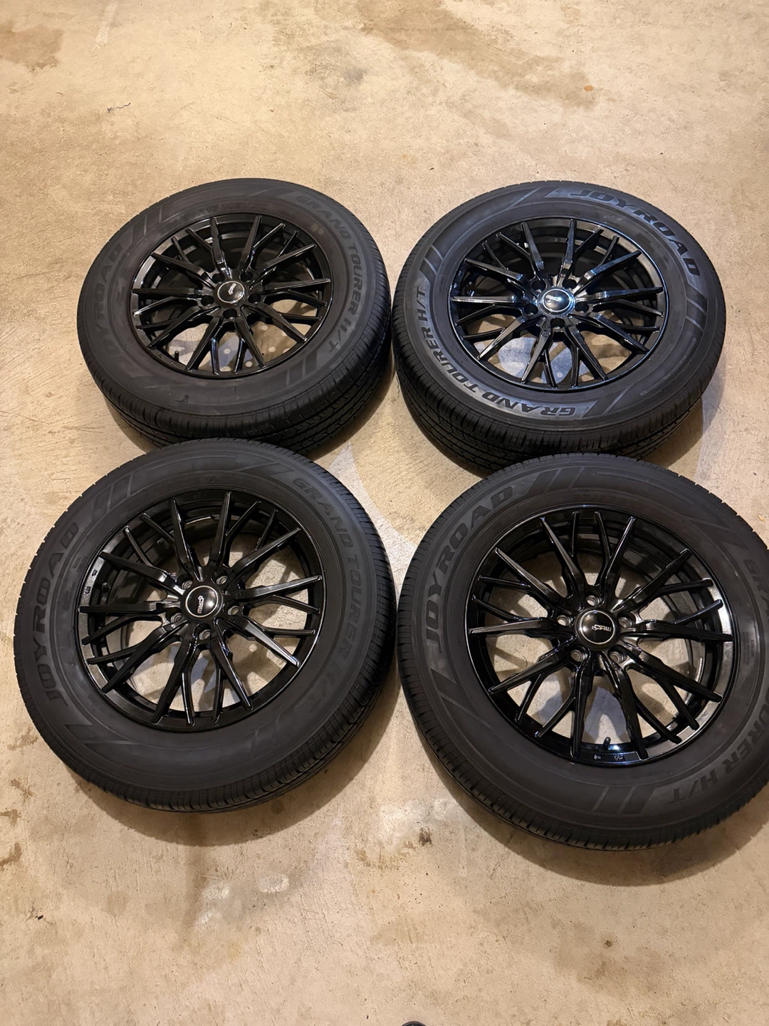 Set of 4 CRW Rims with Joyroad Tires