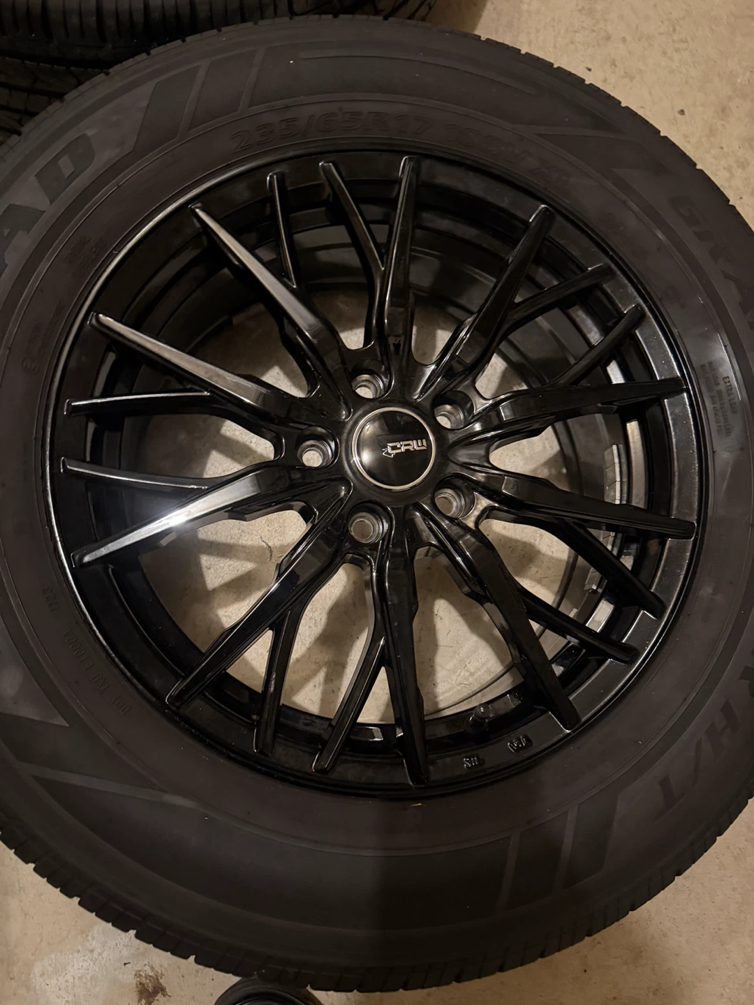 Set of 4 CRW Rims with Joyroad Tires - photo 3