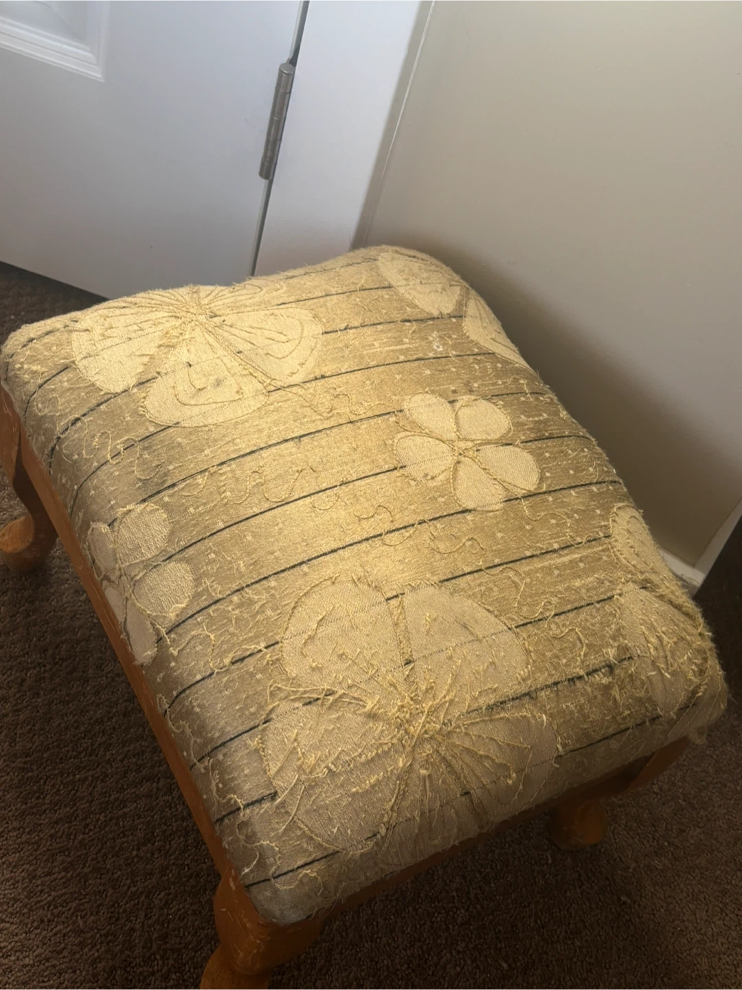 Floral pattern wooden footstool - photo 3