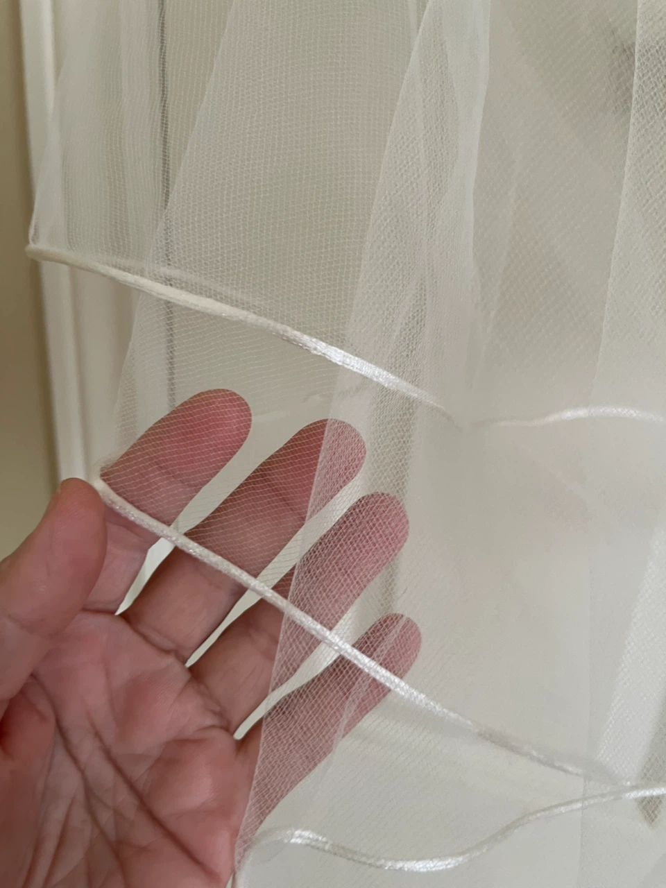 6 Ft Used 2 Tier White Rhinestone Embellished Wedding Veil - photo 2