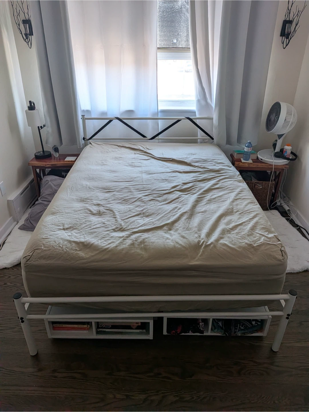 White Metal Double Bed Frame - photo 4
