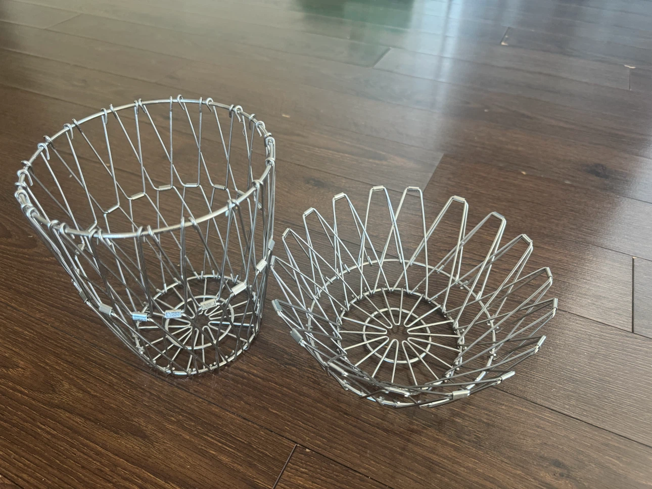 Set of 2 Collapsible Stainless Steel Wire Baskets - photo 2