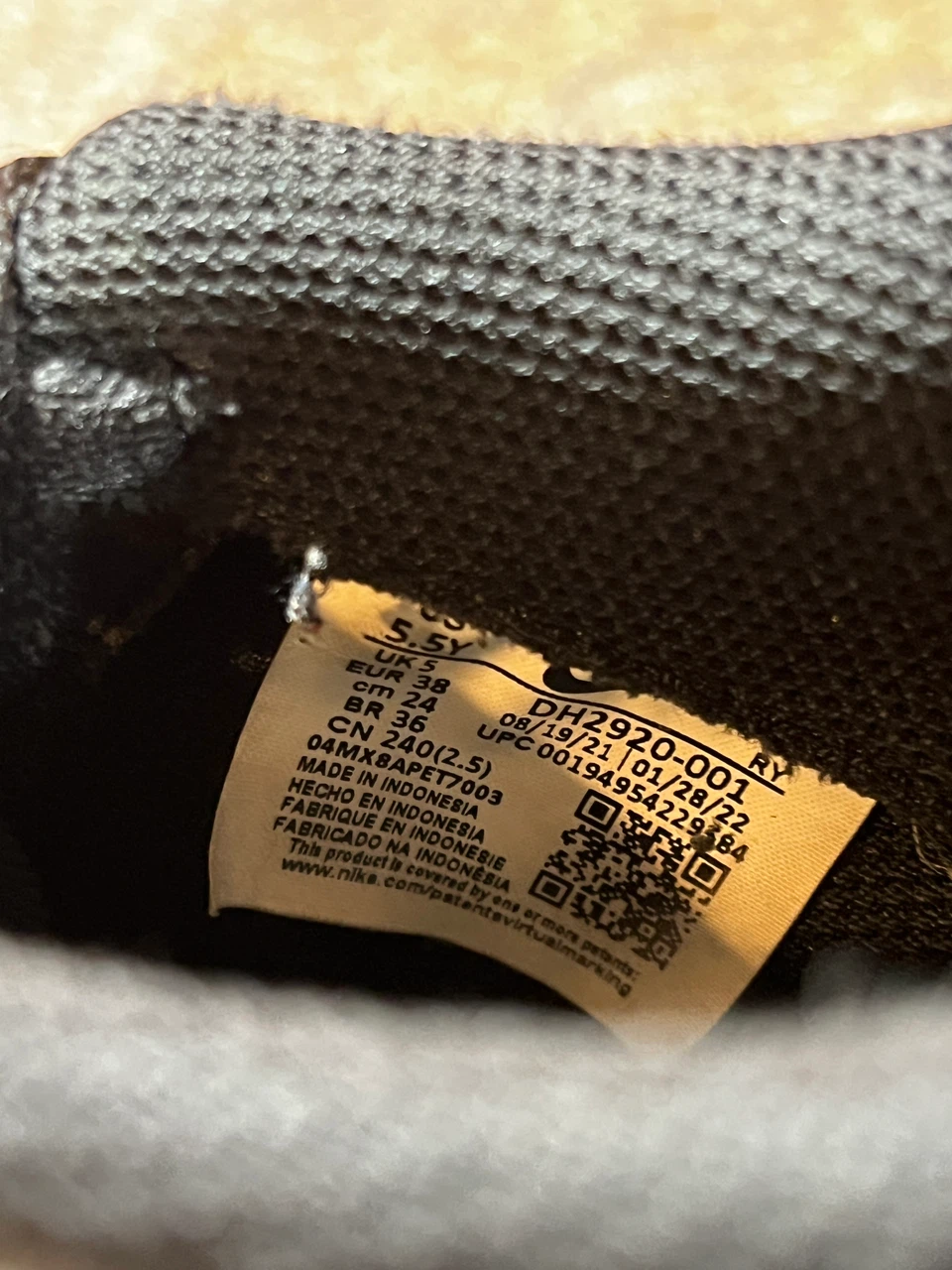 Nike Air Force 1 shoes size 5.5Y - photo 2