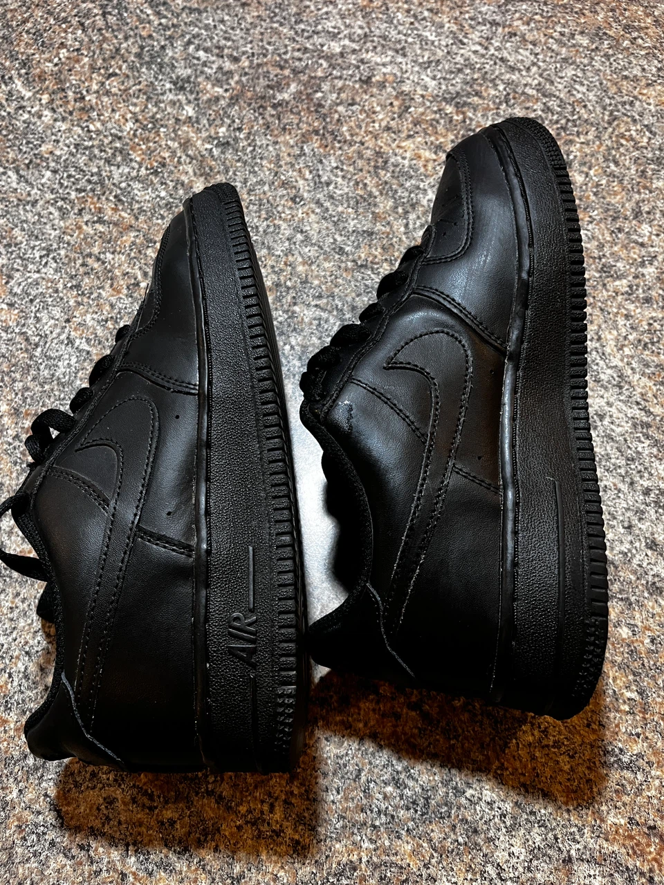 Nike Air Force 1 shoes size 5.5Y - photo 5