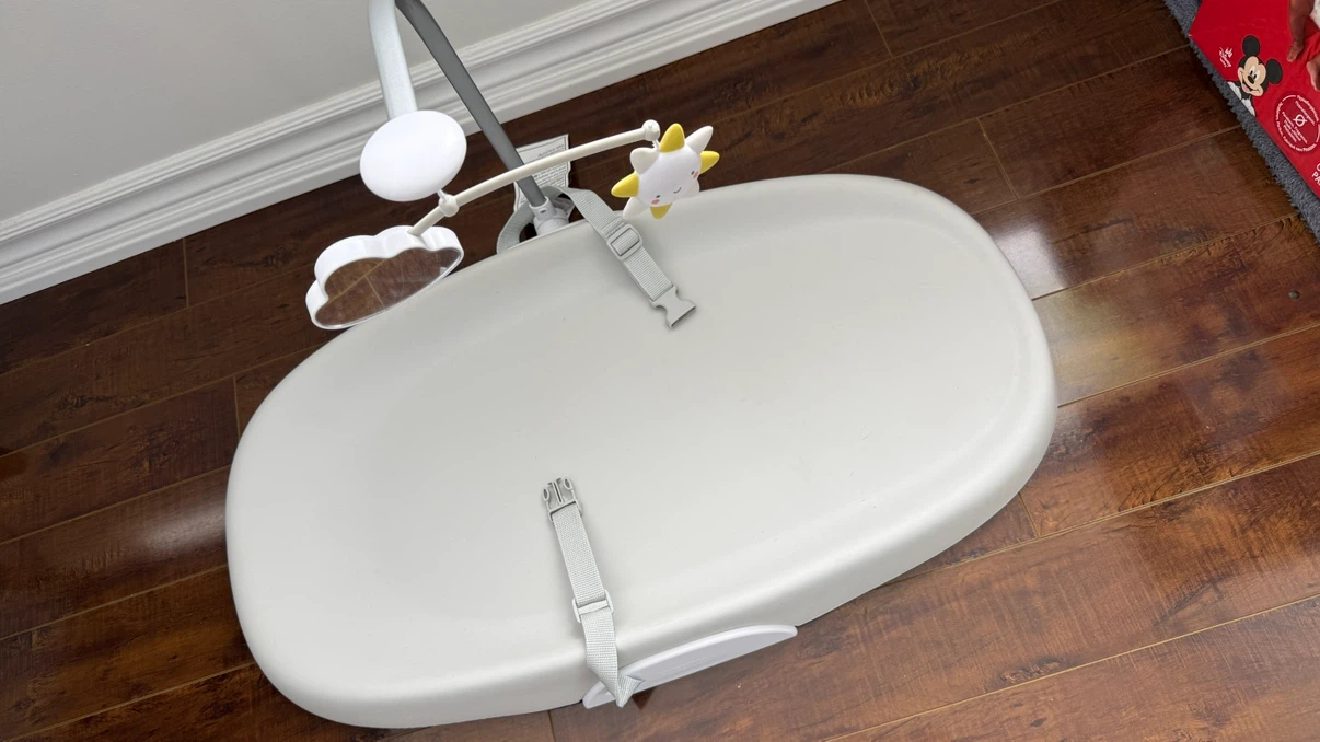 Skip Hop Baby Changing Station - photo 2