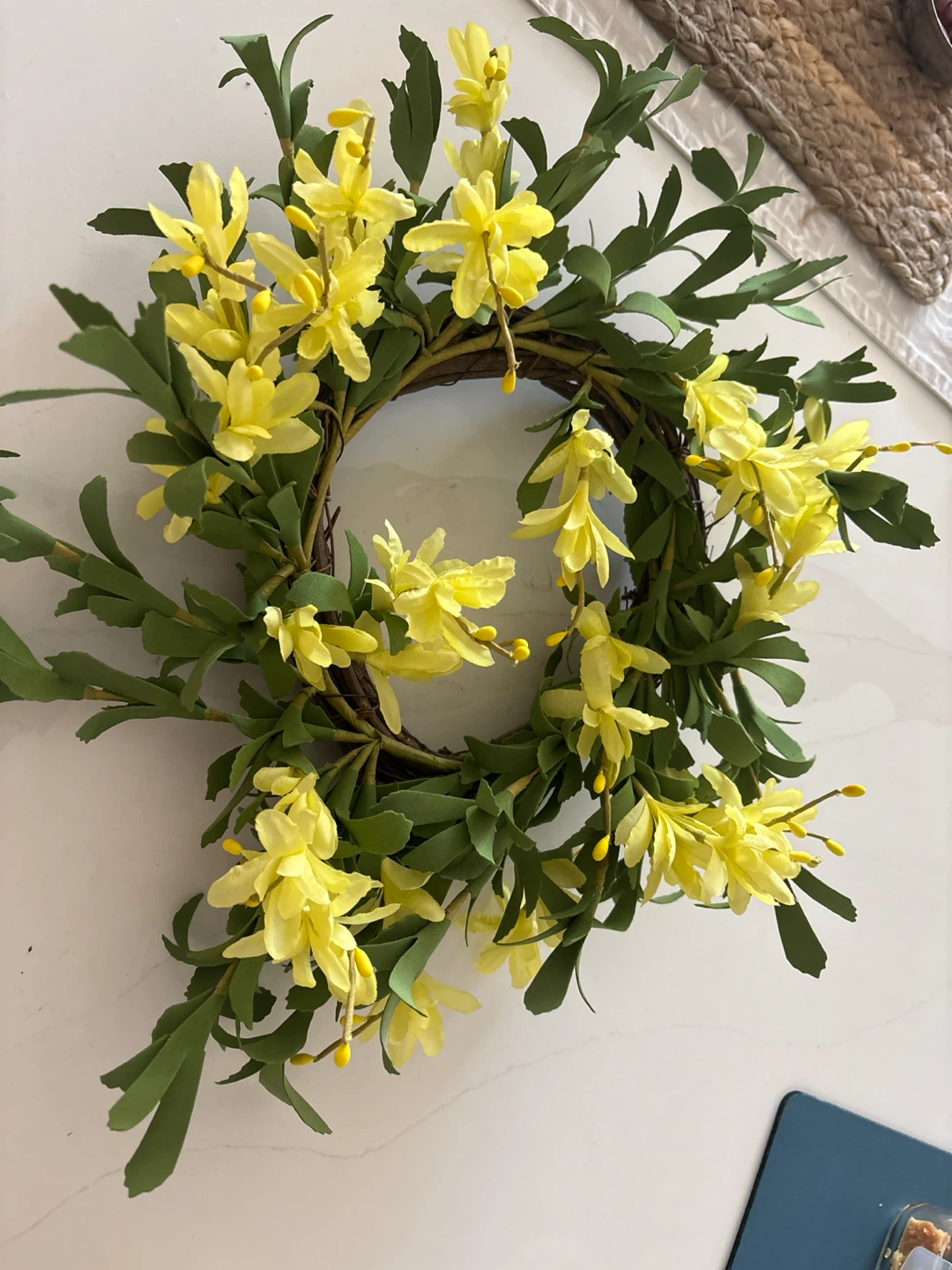Artificial Yellow Flower Wreath - photo 2