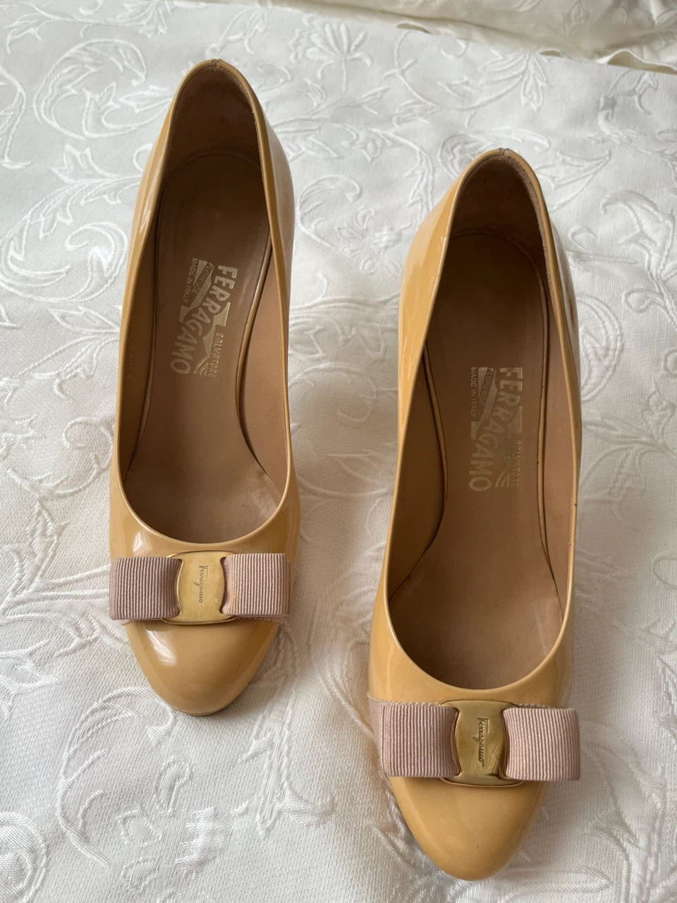 Salvatore Ferragamo Patent Leather Pumps - photo 2