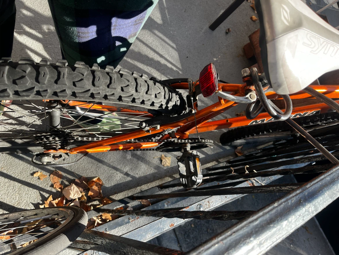 Magna Mountain Bike White and Orange