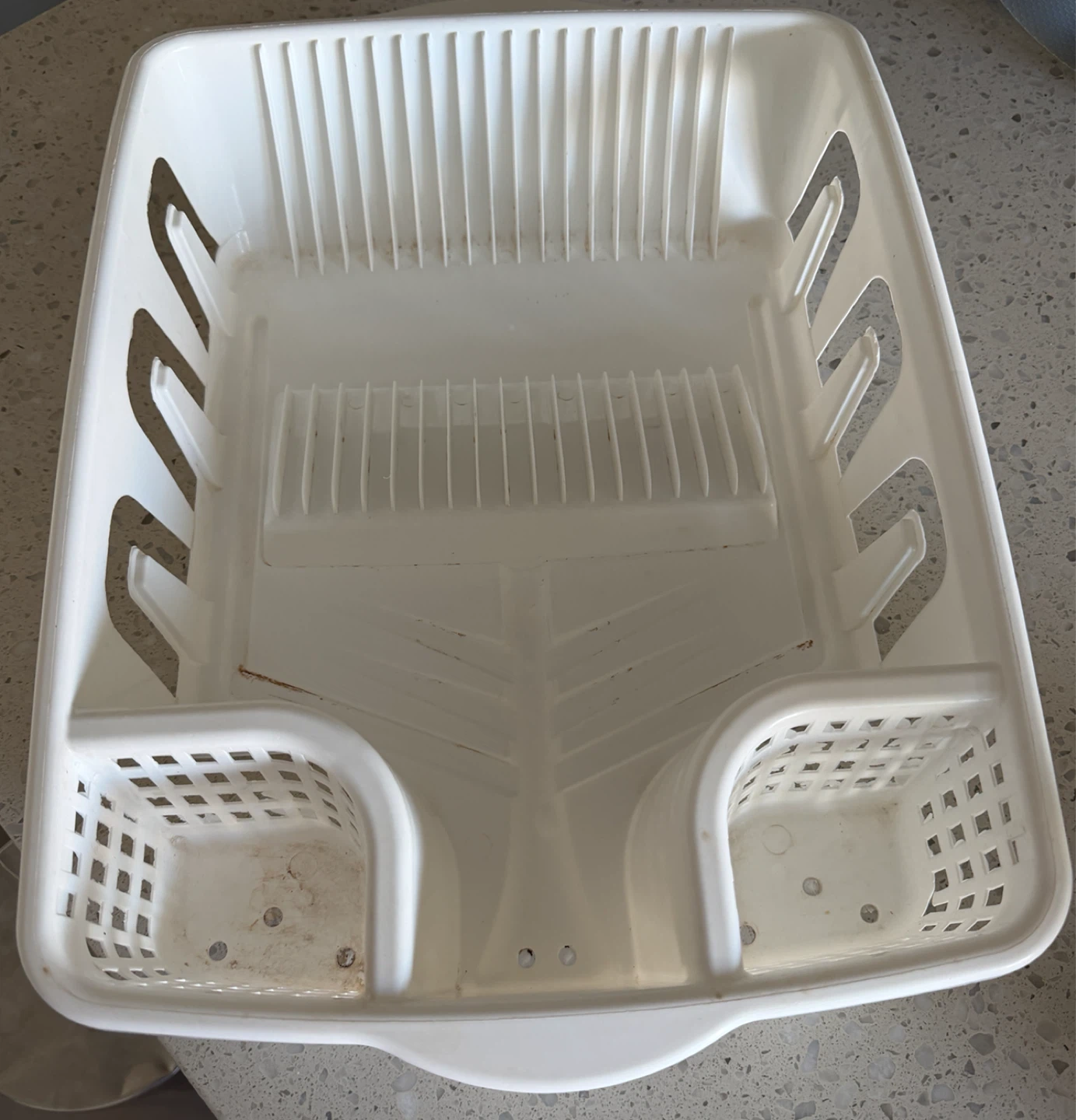 Dish drying rack and black plastic bin - photo 4
